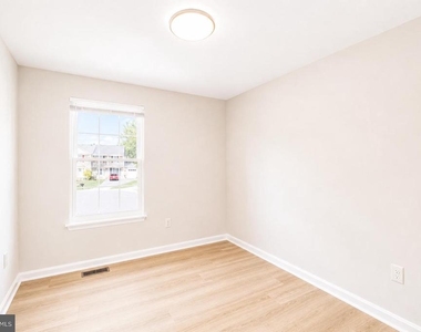 11 Noblewood Court - Photo Thumbnail 19