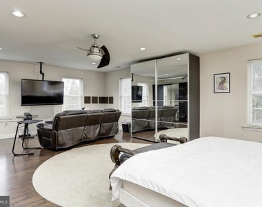7465 Browns Bridge Road - Photo Thumbnail 14