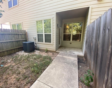 400 West St - Photo Thumbnail 15