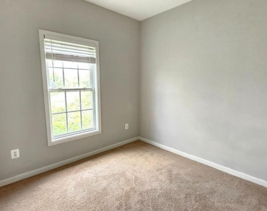 3504 Tabard Lane - Photo Thumbnail 30