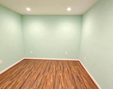 3504 Tabard Lane - Photo Thumbnail 17
