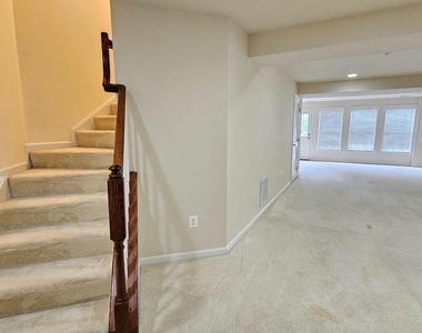 3504 Tabard Lane - Photo Thumbnail 16