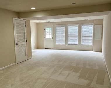 3504 Tabard Lane - Photo Thumbnail 21