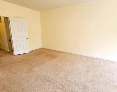 3504 Tabard Lane - Photo Thumbnail 27