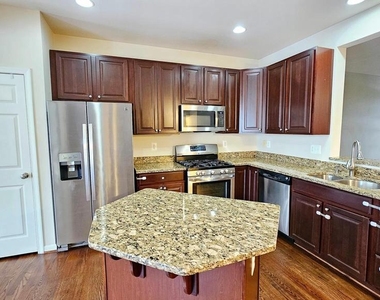 3504 Tabard Lane - Photo Thumbnail 9