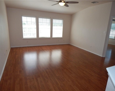 10909 N Canoa Hills Trl - Photo Thumbnail 7