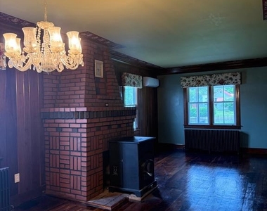 590 Aiken Avenue - Photo Thumbnail 10