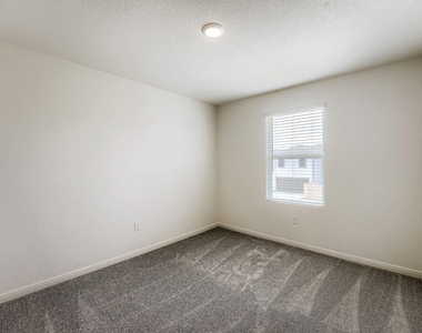 124 Mullen Way - Photo Thumbnail 14