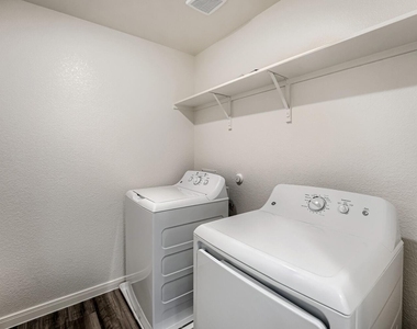 124 Mullen Way - Photo Thumbnail 20