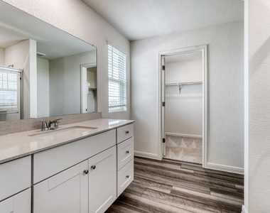 124 Mullen Way - Photo Thumbnail 18