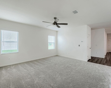 124 Mullen Way - Photo Thumbnail 8