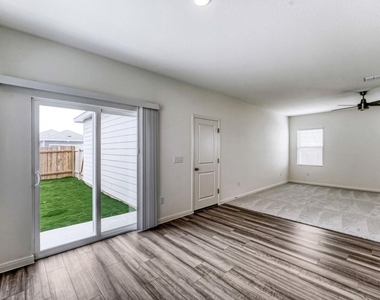 124 Mullen Way - Photo Thumbnail 7