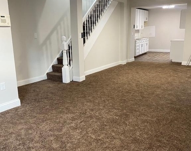 724 E 35th Street - Photo Thumbnail 2