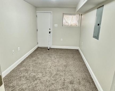 2705 E Biddle Street - Photo Thumbnail 10
