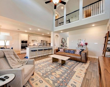 1816 Ficuzza Way - Photo Thumbnail 8
