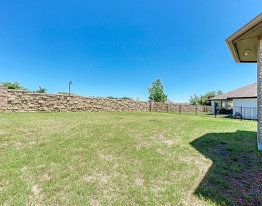 1816 Ficuzza Way - Photo Thumbnail 33
