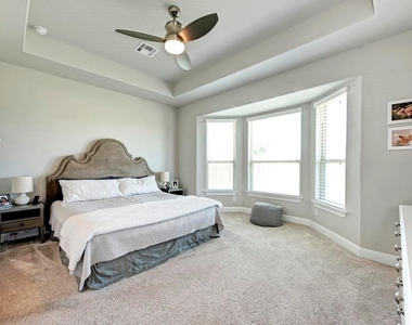 1816 Ficuzza Way - Photo Thumbnail 16