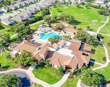 1816 Ficuzza Way - Photo Thumbnail 35