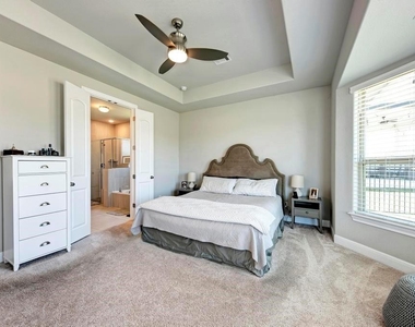 1816 Ficuzza Way - Photo Thumbnail 17