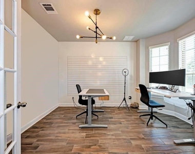 1816 Ficuzza Way - Photo Thumbnail 5
