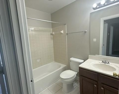 3406 Carriage Walk Court - Photo Thumbnail 2