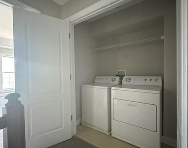 3406 Carriage Walk Court - Photo Thumbnail 22