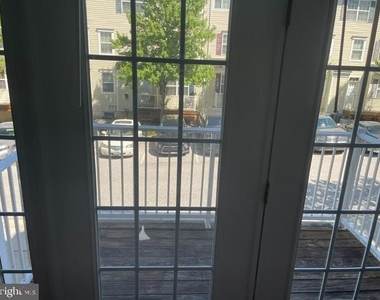 3406 Carriage Walk Court - Photo Thumbnail 14