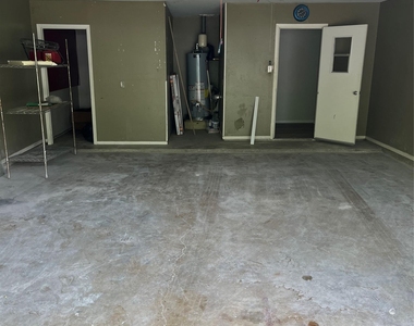11655 River Oaks Trl - Photo Thumbnail 8