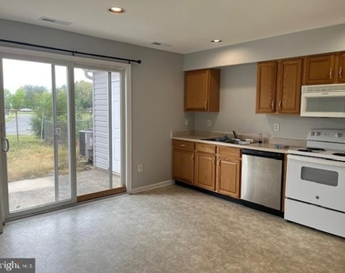 439 S Spinnaker Lane - Photo Thumbnail 5