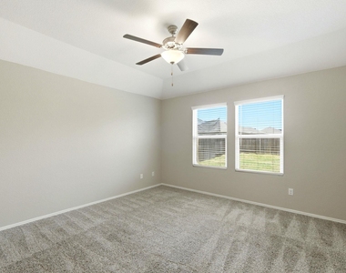 1001 Bluejack Way - Photo Thumbnail 5