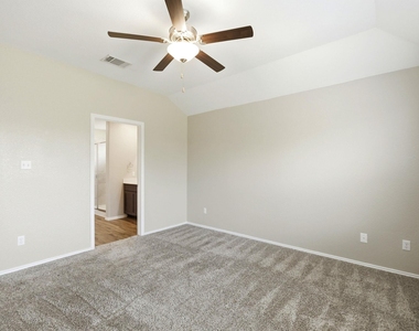 1001 Bluejack Way - Photo Thumbnail 6