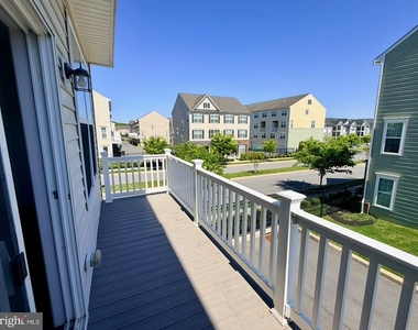 3744 Green Street - Photo Thumbnail 29