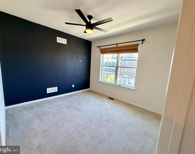3744 Green Street - Photo Thumbnail 19
