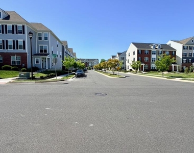 3744 Green Street - Photo Thumbnail 41