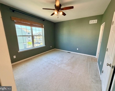 3744 Green Street - Photo Thumbnail 12