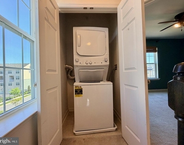 3744 Green Street - Photo Thumbnail 9