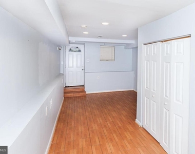 1437 East Capitol Street Se - Photo Thumbnail 10