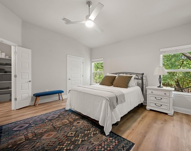 2503 Wilson Ave - Photo Thumbnail 7