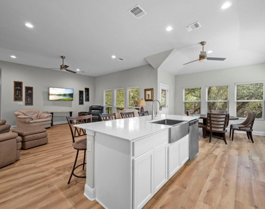 2503 Wilson Ave - Photo Thumbnail 18