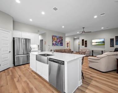 2503 Wilson Ave - Photo Thumbnail 23