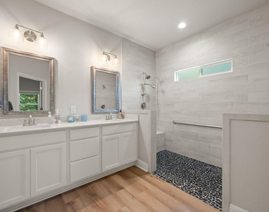 2503 Wilson Ave - Photo Thumbnail 21