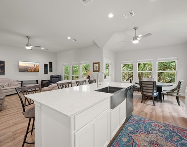 2503 Wilson Ave - Photo Thumbnail 13