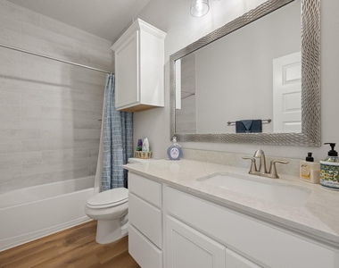 2503 Wilson Ave - Photo Thumbnail 30