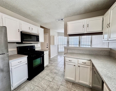 4206 Boatwright Cv - Photo Thumbnail 3
