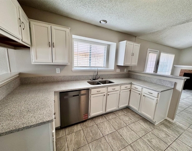 4206 Boatwright Cv - Photo Thumbnail 6