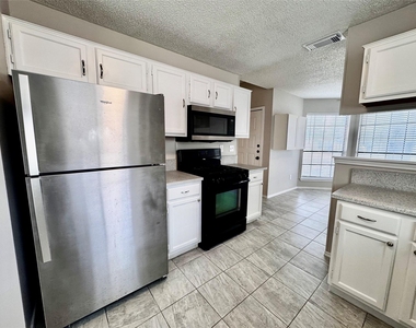 4206 Boatwright Cv - Photo Thumbnail 4
