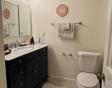 3731 39th Street Nw - Photo Thumbnail 7