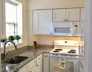3731 39th Street Nw - Photo Thumbnail 4