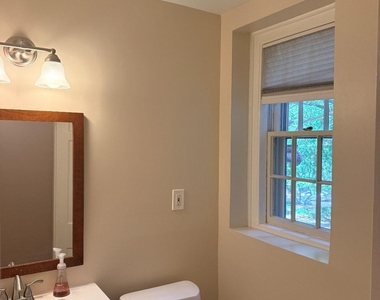 3731 39th Street Nw - Photo Thumbnail 5