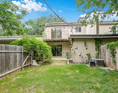 700 Castle Ridge Rd - Photo Thumbnail 9